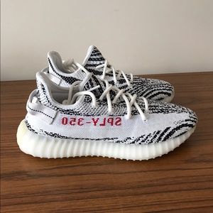 Zebra yeezy